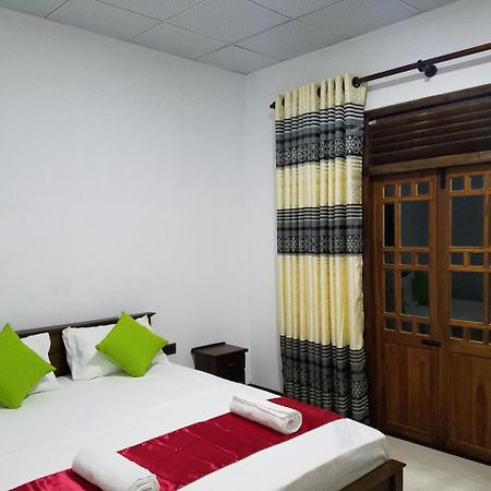 Yashumi Homestay Dambulla Εξωτερικό φωτογραφία
