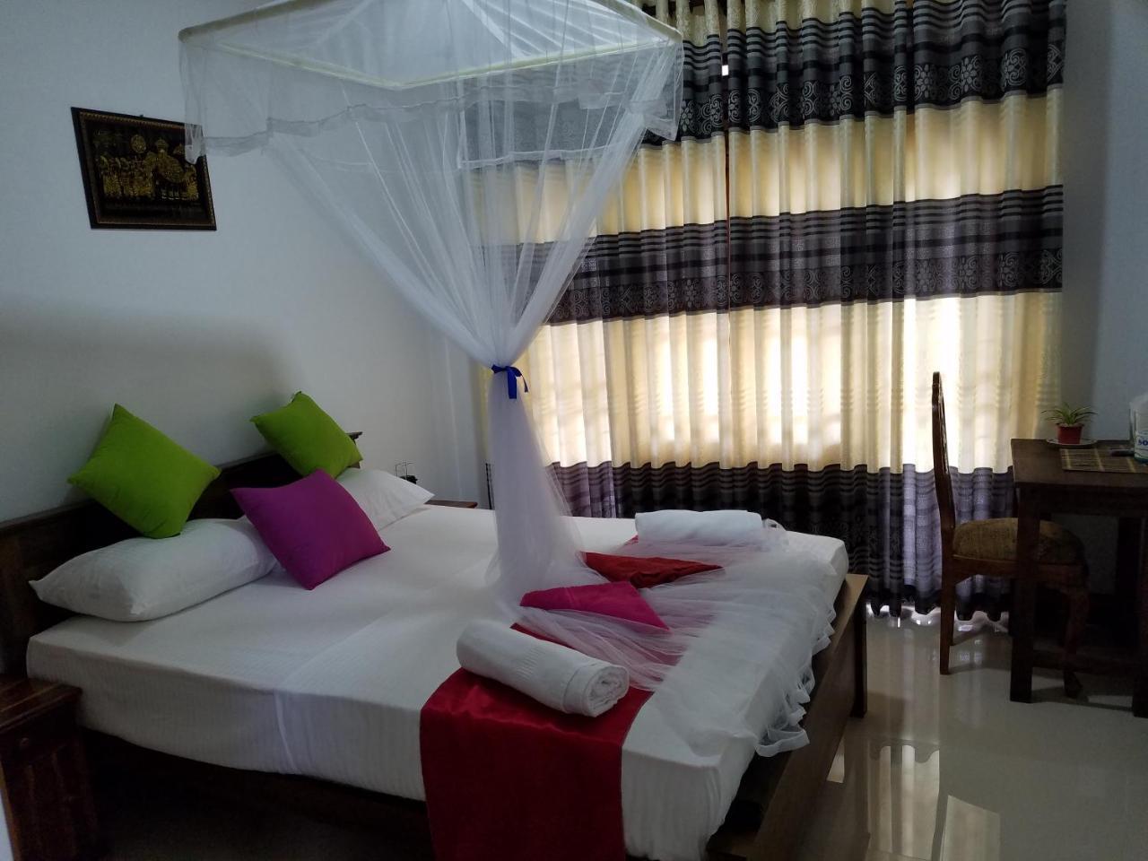 Yashumi Homestay Dambulla Εξωτερικό φωτογραφία