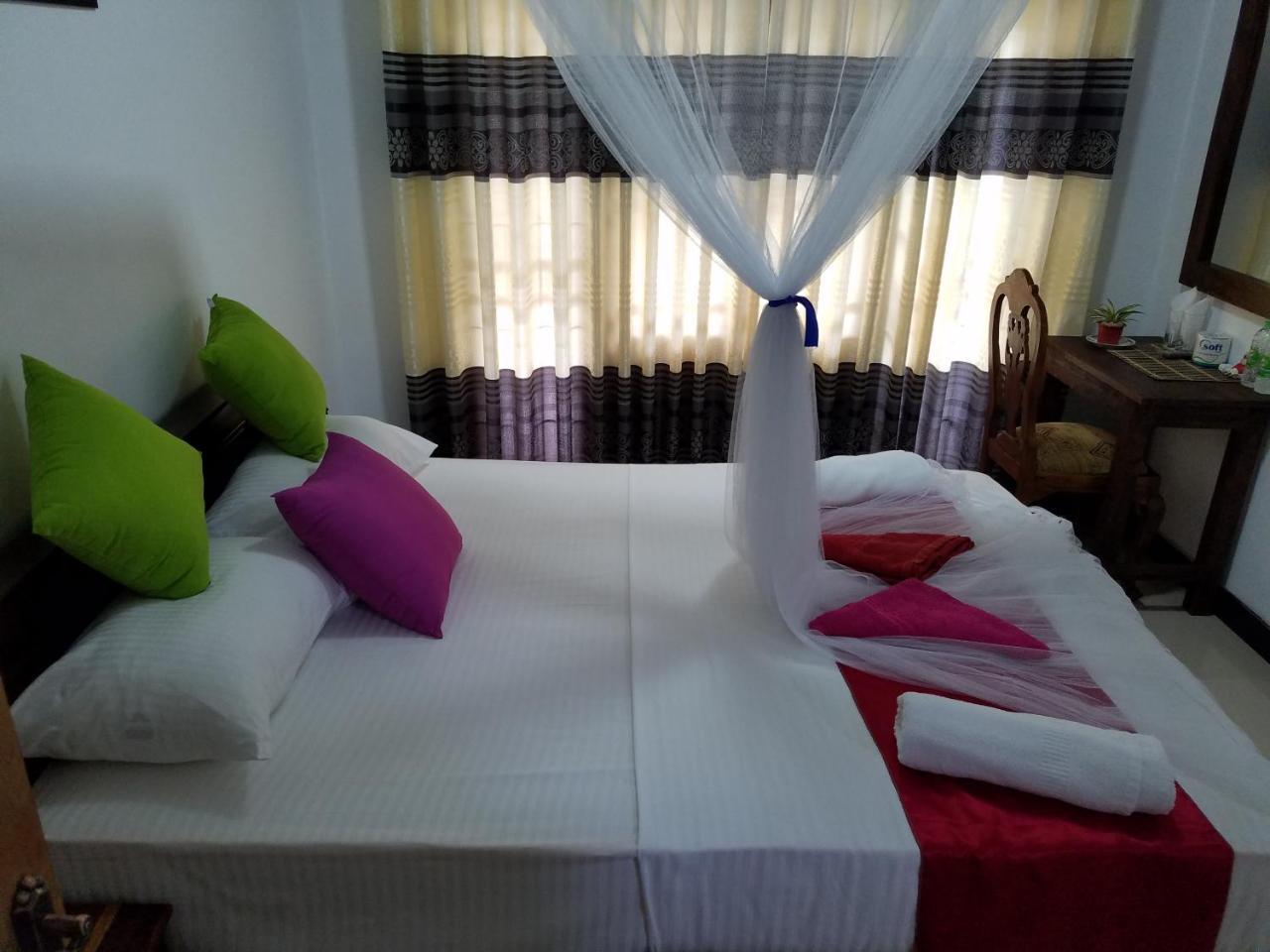 Yashumi Homestay Dambulla Εξωτερικό φωτογραφία